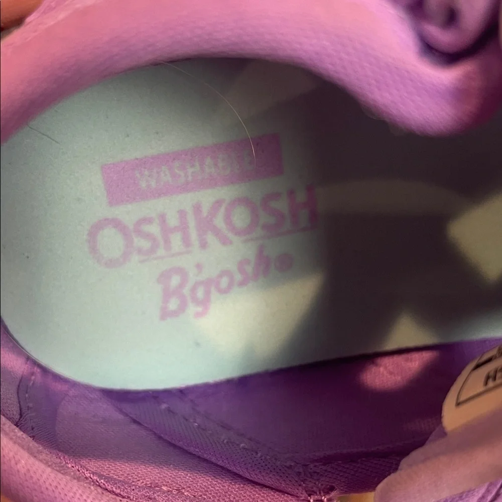 OshKosh B'gosh Kids Lavender Sneakers, size 6